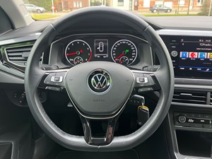 Volkswagen Polo Highline 1.0 TSi 110 PK DSG-7